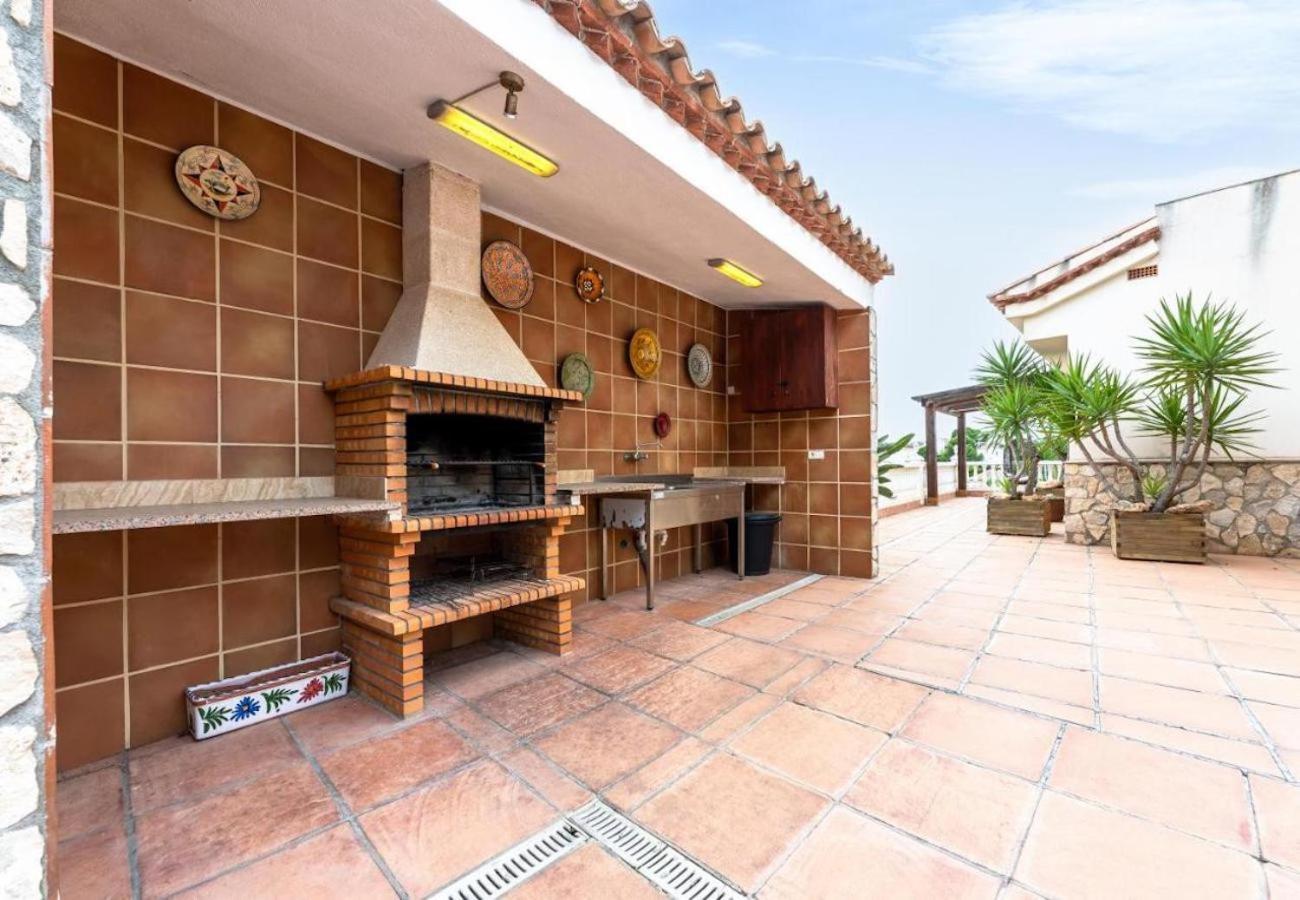 Catalunya Casas Tranquil Paradise, Private Pool And Only 200 Meters To Beach! *