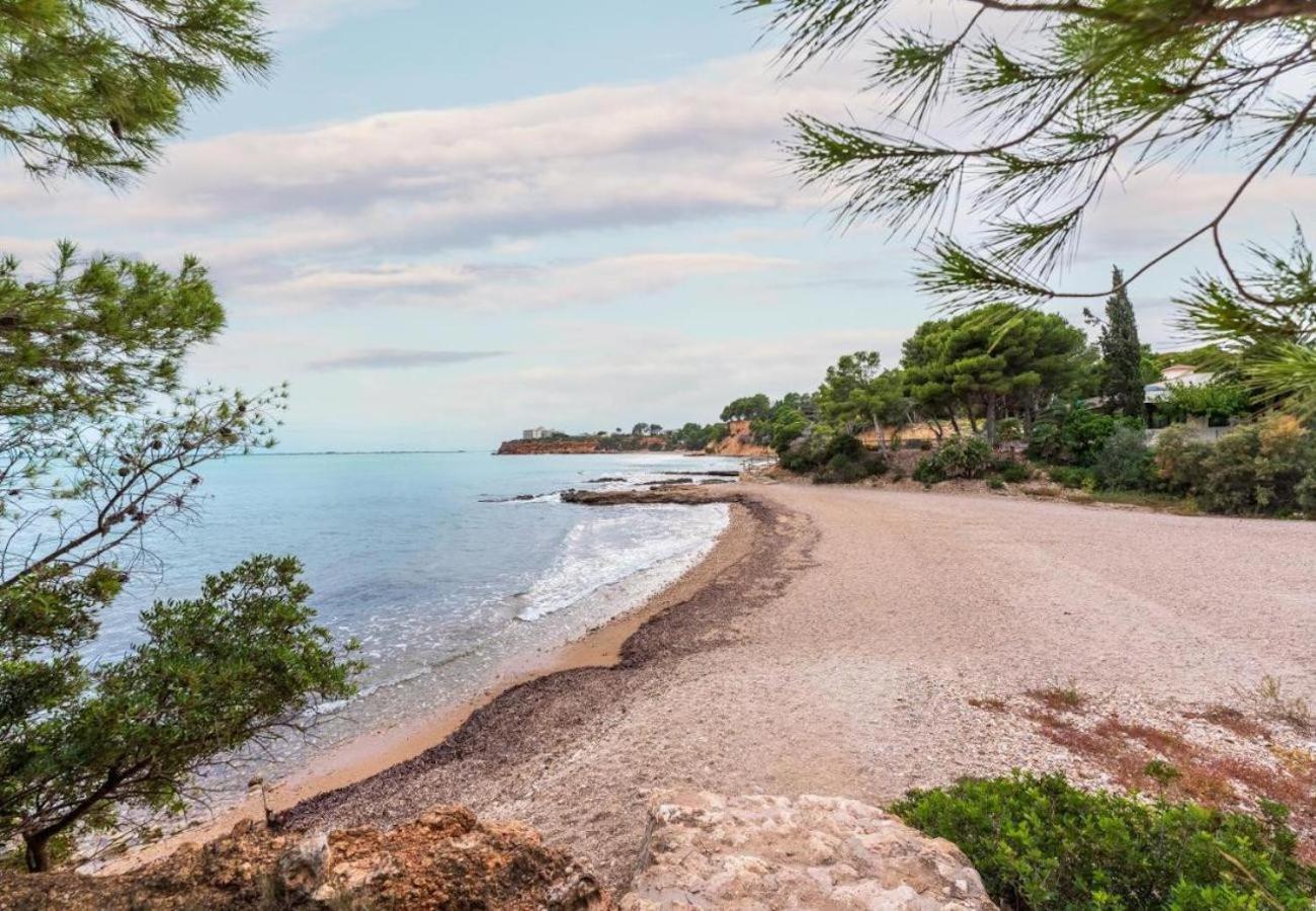 Villa Catalunya Casas Tranquil Paradise, Private Pool And Only 200 Meters To Beach! L'Ampolla